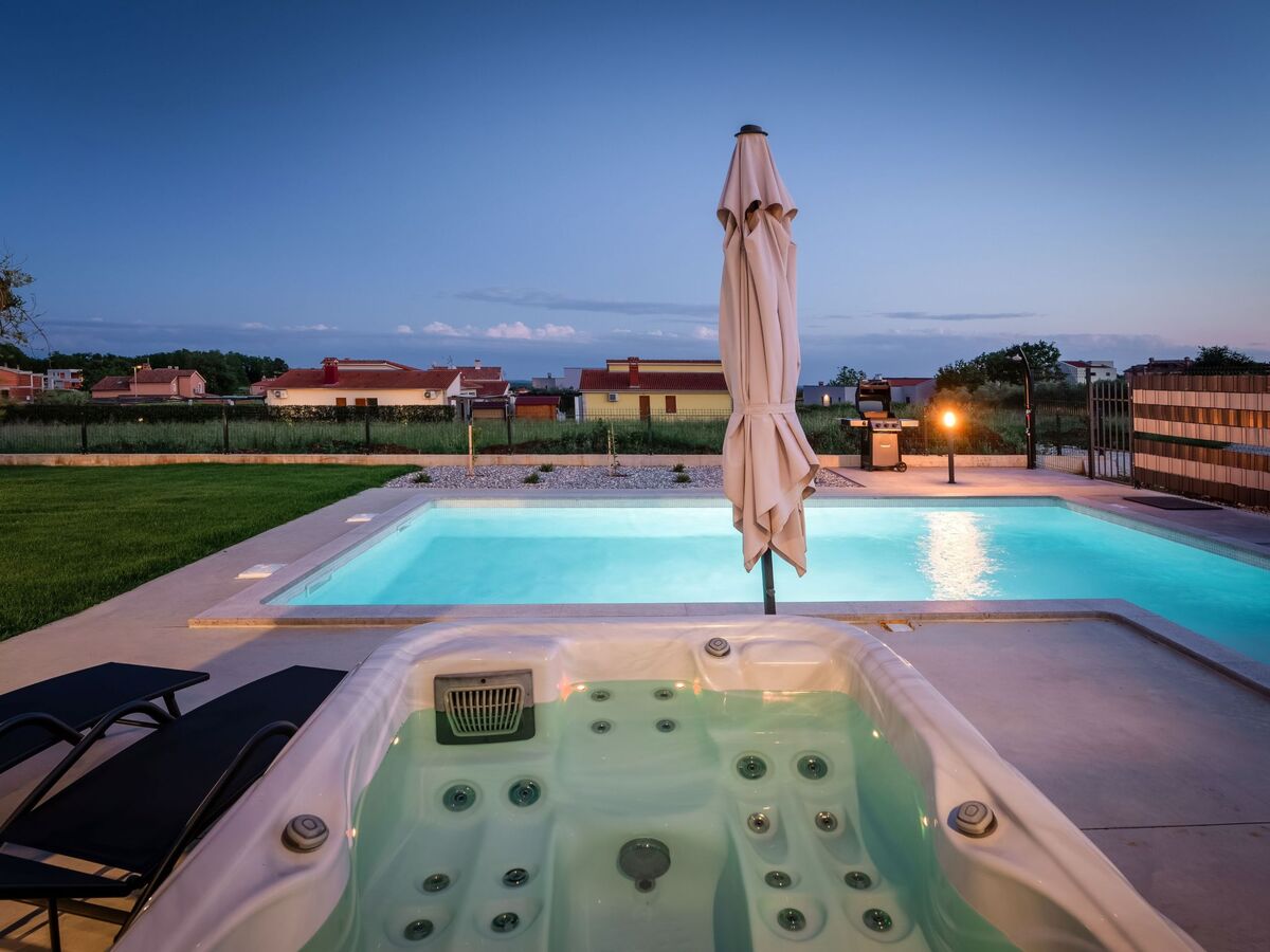 Villa Jasminka - Maison 6 pers. piscine & jacuzzi - Photo 4