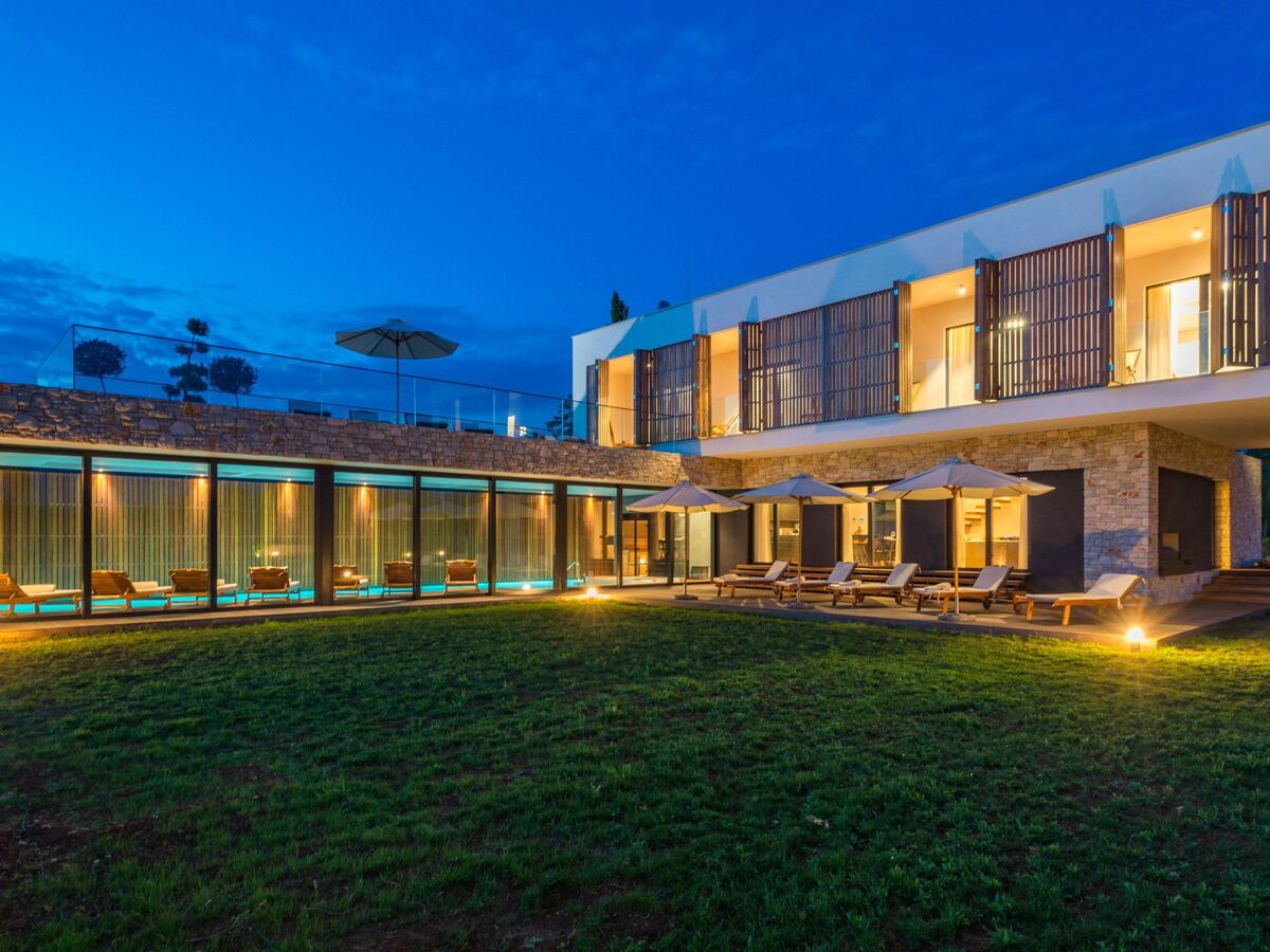 Villa Yellow Tree Home & Spa, 5 chambres, piscine 18m - Photo 34