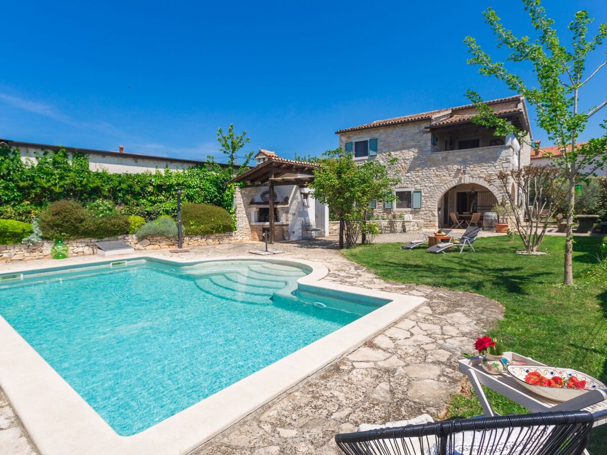 Casa Orah, maison pierre avec piscine privée à Poreč - Photo 1