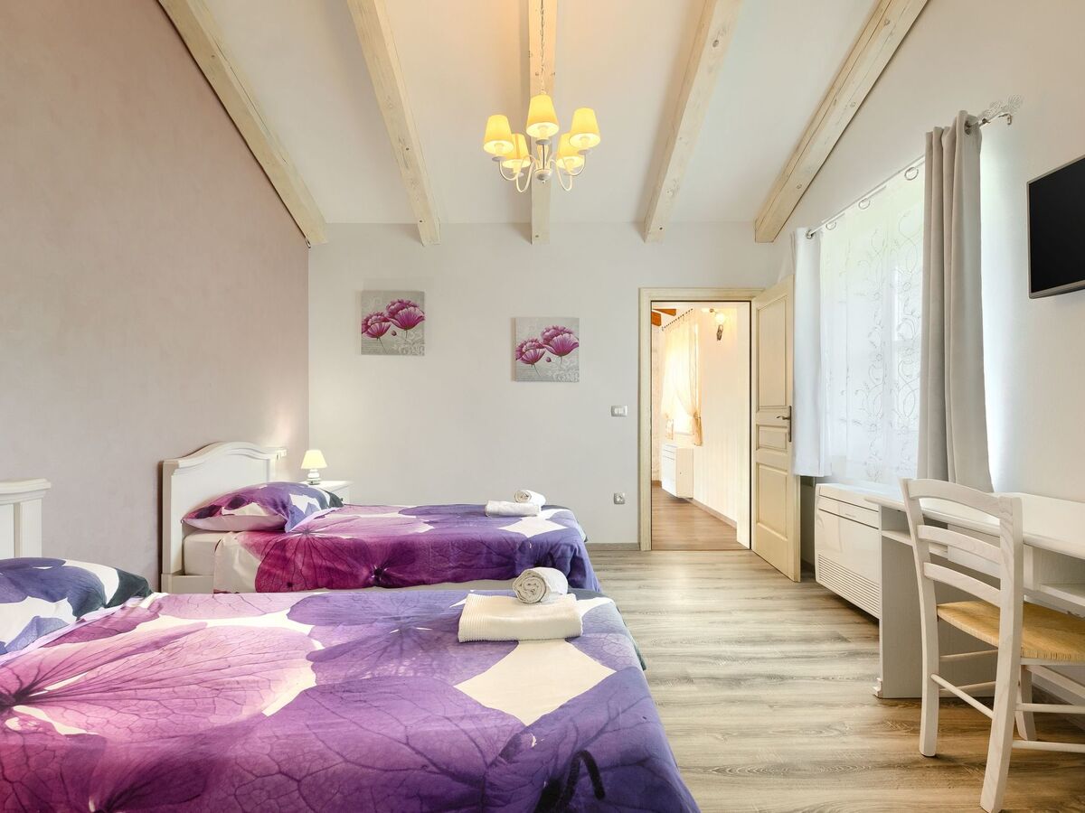 Villa Mara, maison pierre avec piscine à Poreč - Photo 8