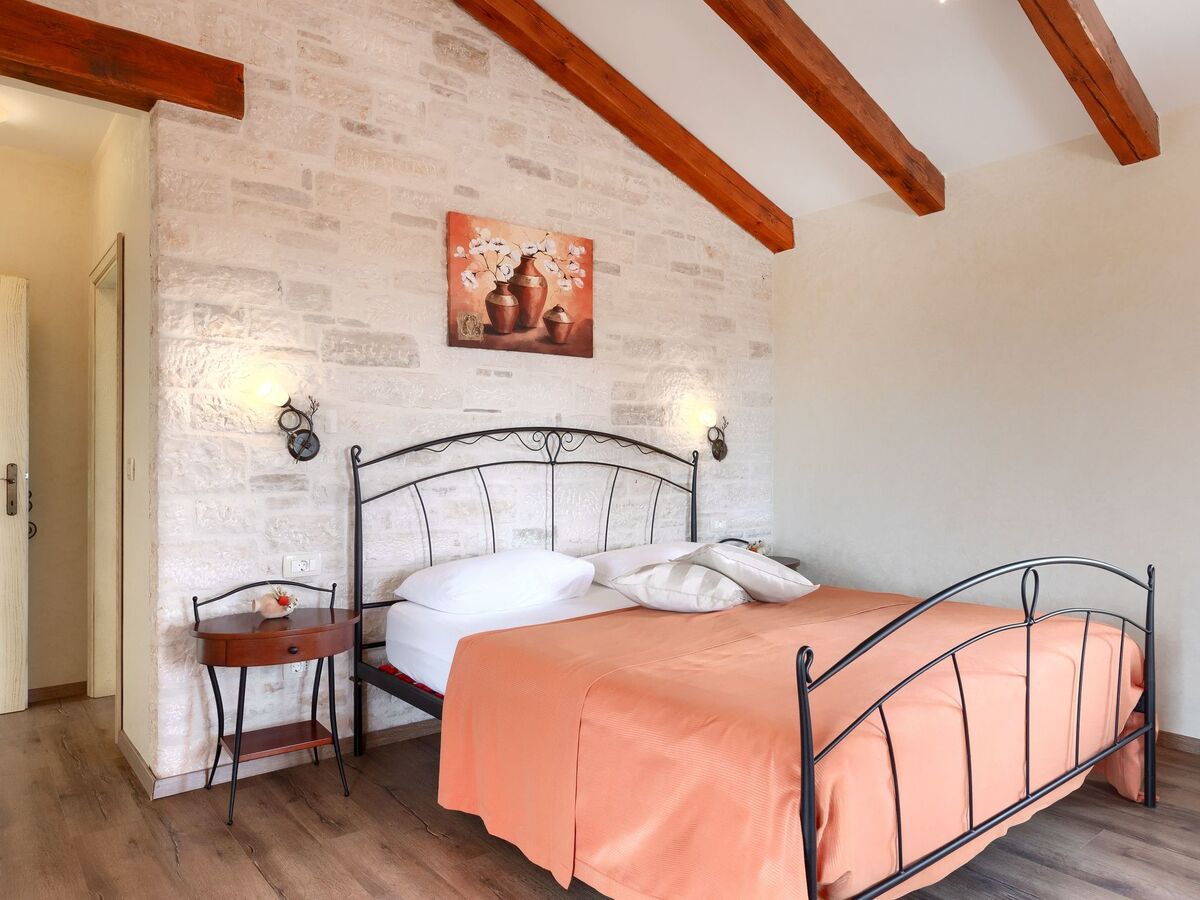 Villa Mara, maison pierre avec piscine à Poreč - Photo 12