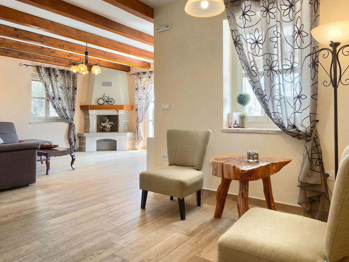 Villa Mara, maison pierre avec piscine à Poreč - Photo 19