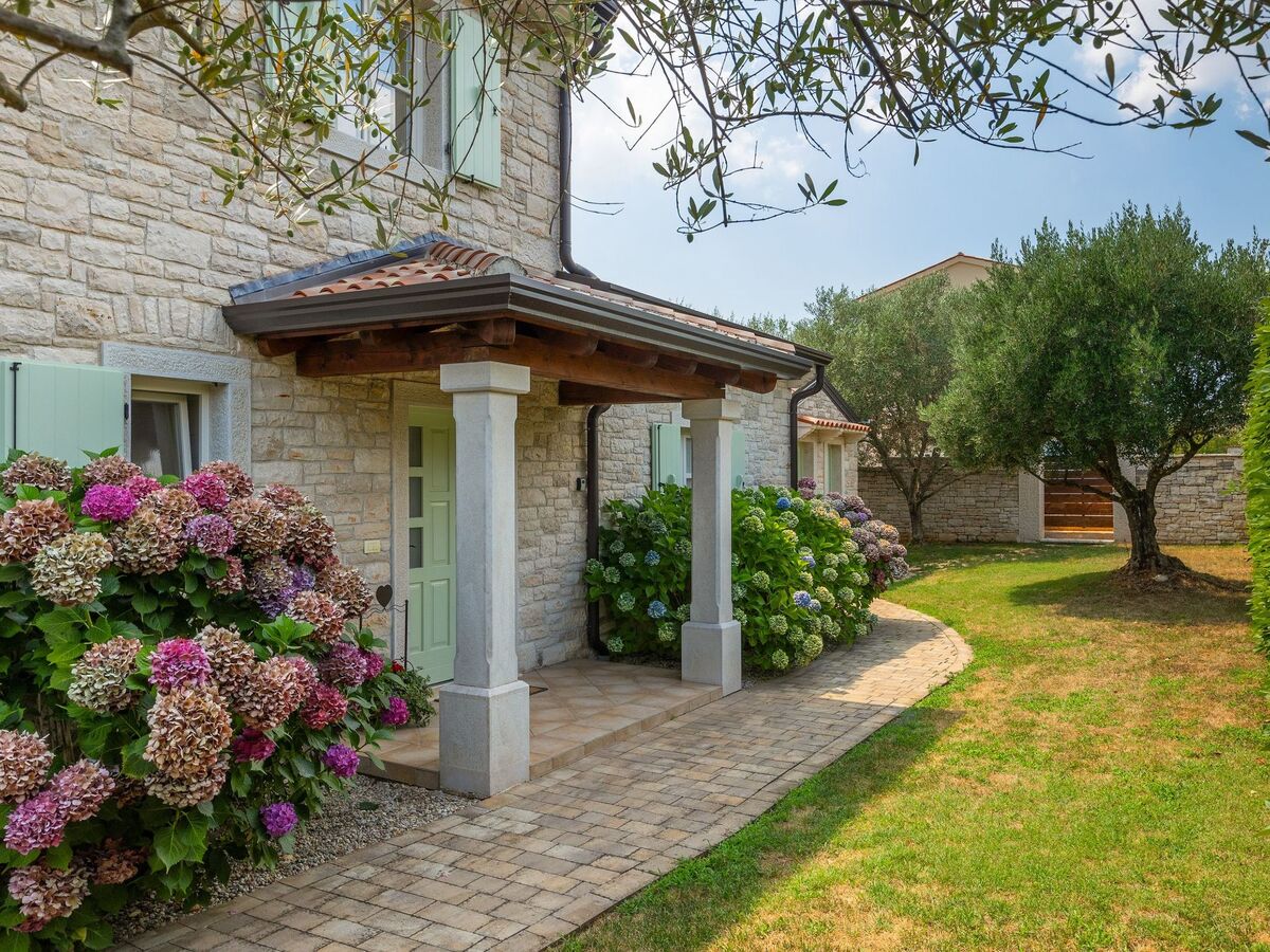 Villa Mara, maison pierre avec piscine à Poreč - Photo 26