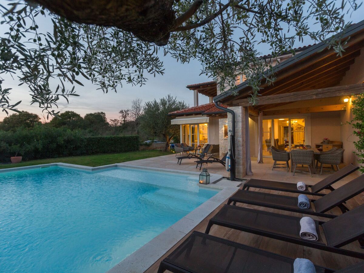 Villa Nar - Maison 6 personnes avec piscine chauffée et vue mer - Photo 3