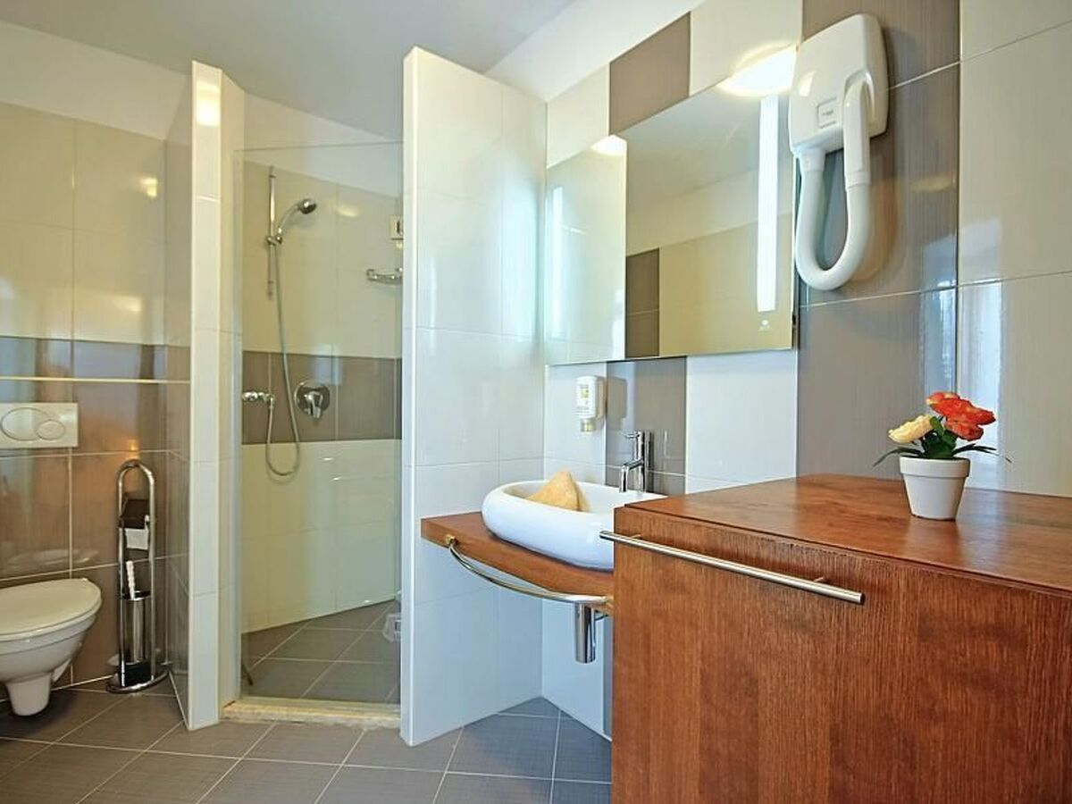 Maison Simone, piscine massage et 3 terrasses - Photo 13