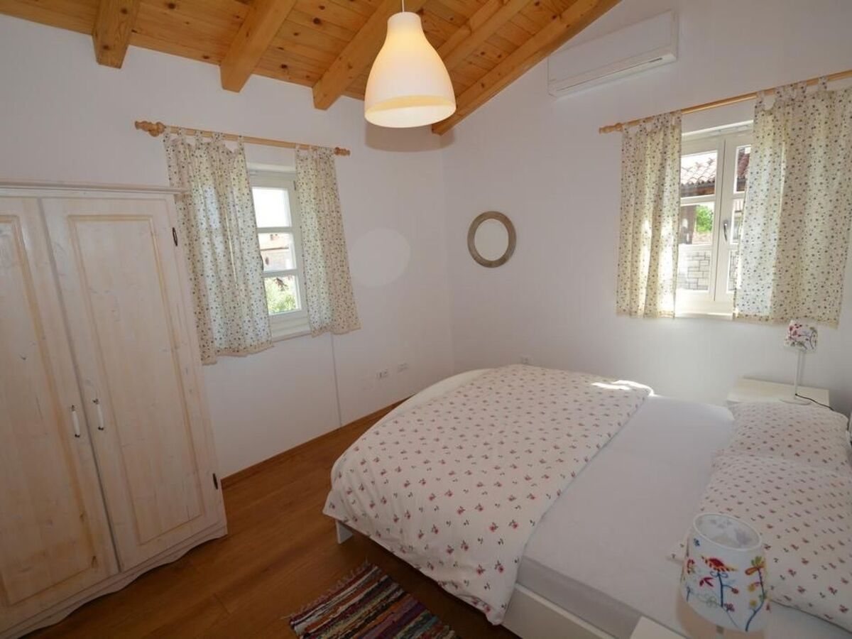 Villa moderne avec jacuzzi privé à Dracevac - Photo 10