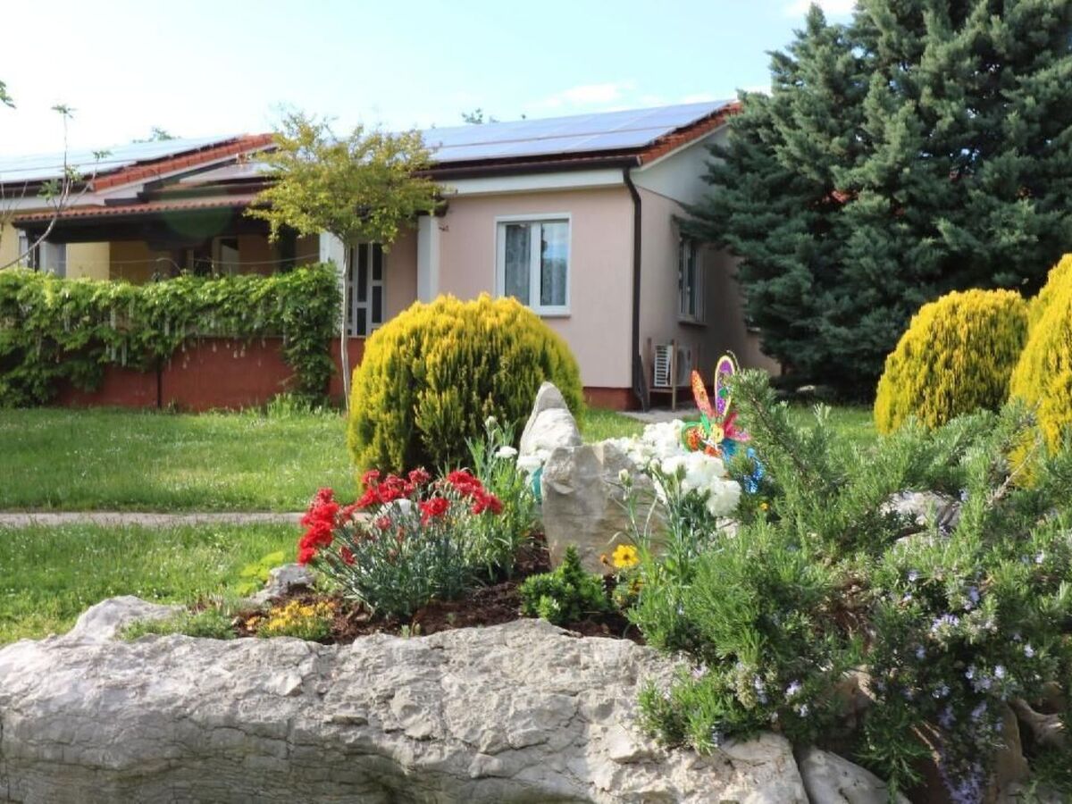 Lavanda4 – Maison 4 pers. avec piscine à Porec - Photo 1