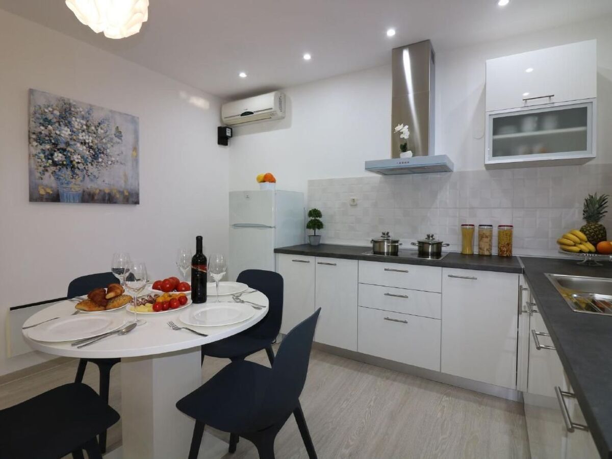 Maison 4 pers. à Dracevac, piscine et jardin clôturé - Photo 10