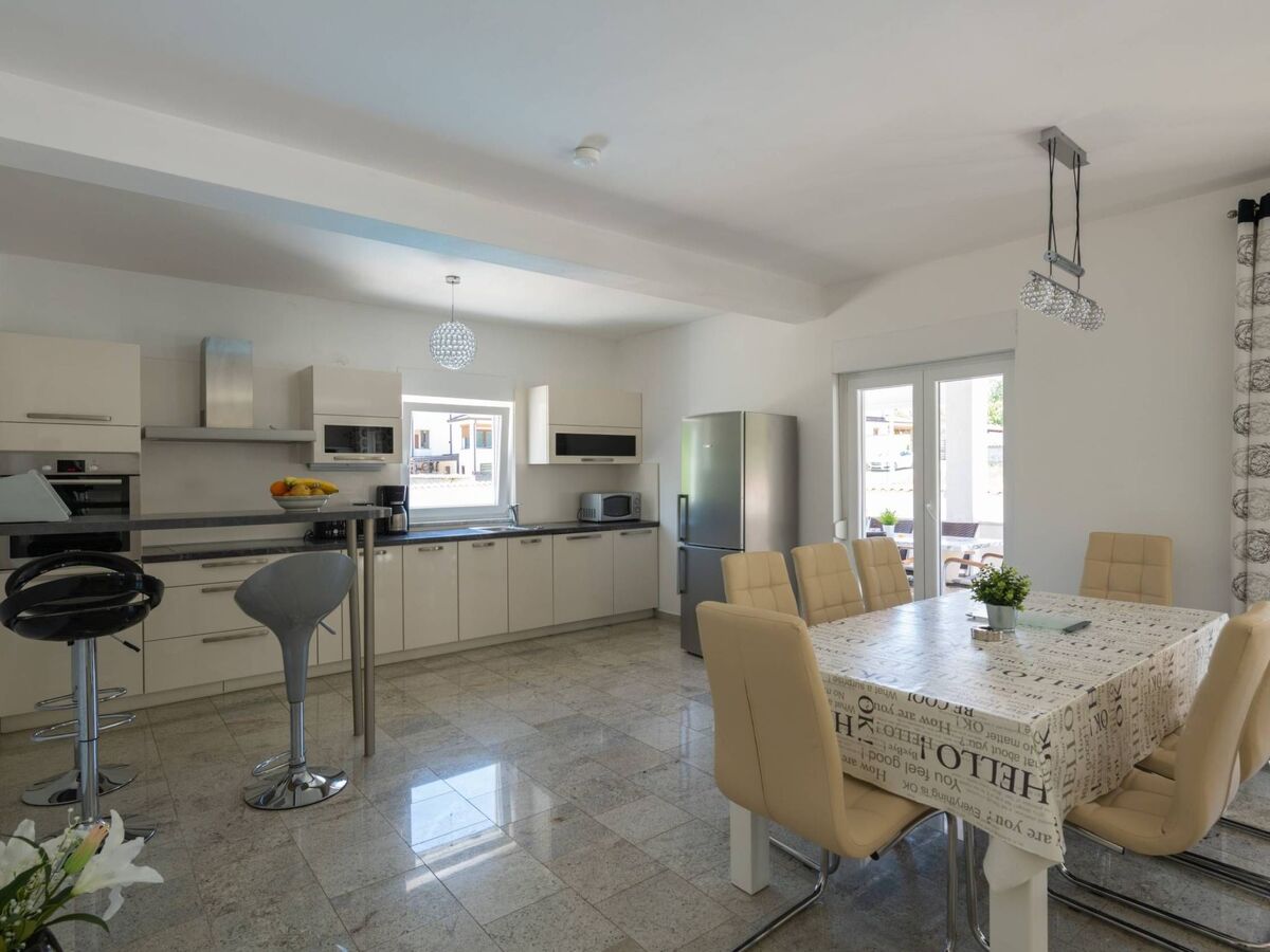 Villa Ellen Sophie - Maison 4 chambres avec piscine privée - Photo 12