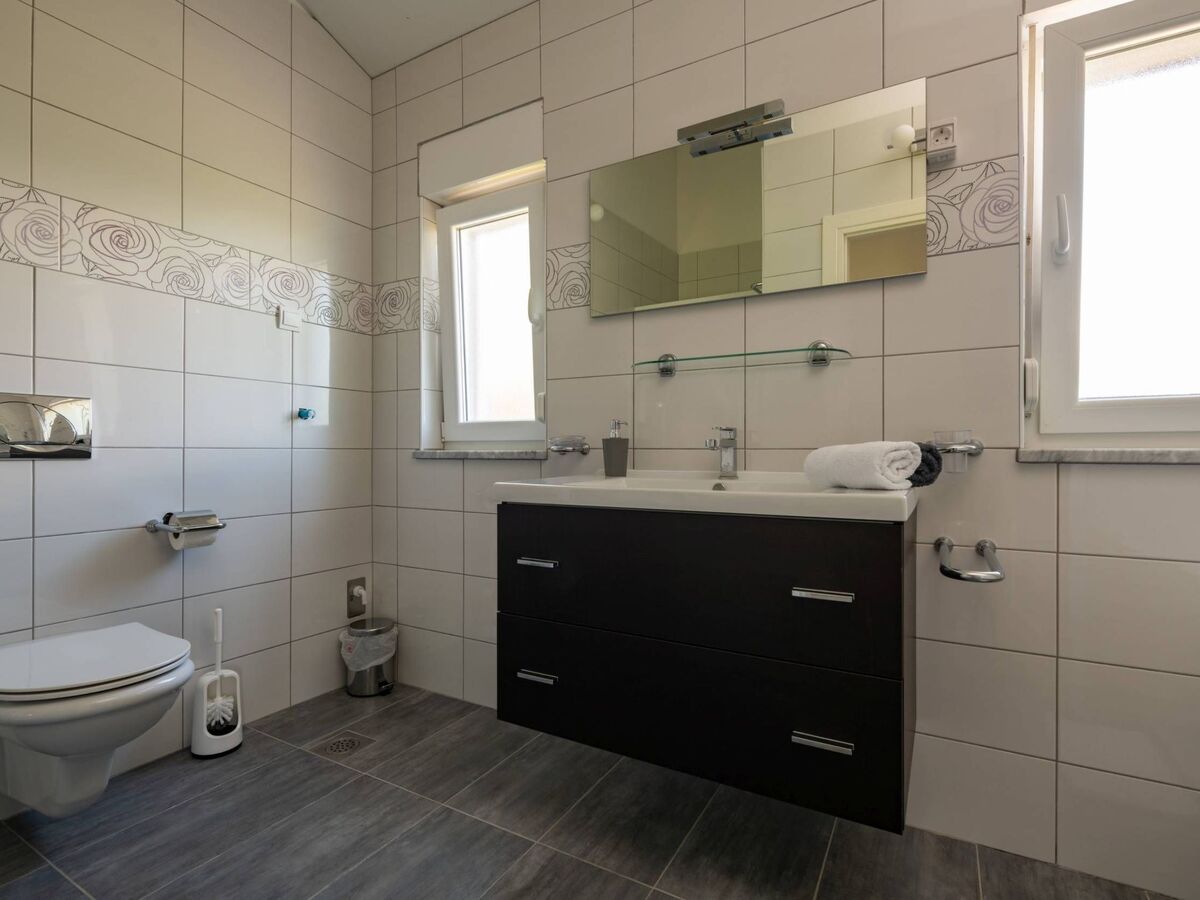 Villa Ellen Sophie - Maison 4 chambres avec piscine privée - Photo 33