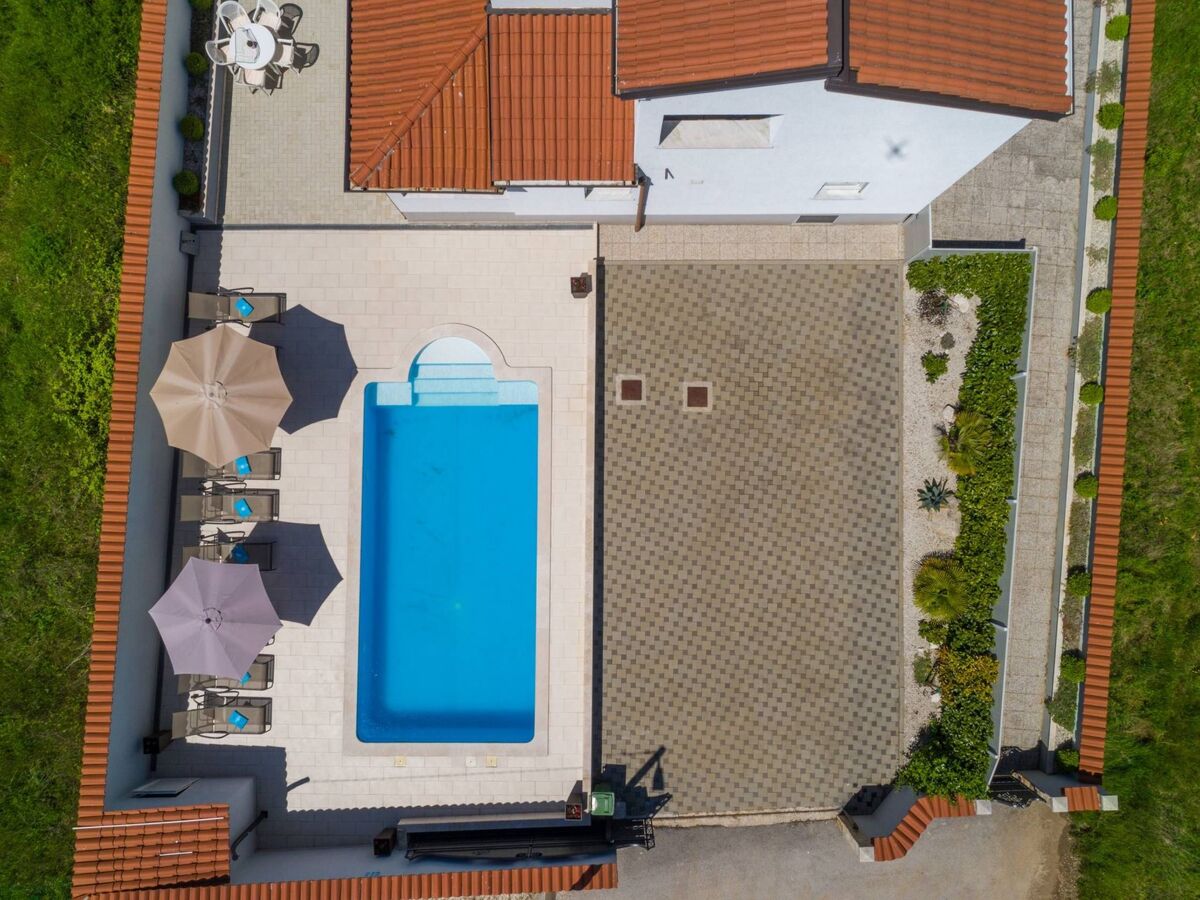 Villa Ellen Sophie - Maison 4 chambres avec piscine privée - Photo 42
