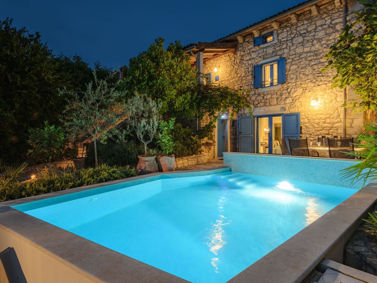 Villa Annette à Dracevac : maison 3 chambres avec piscine - Photo 17