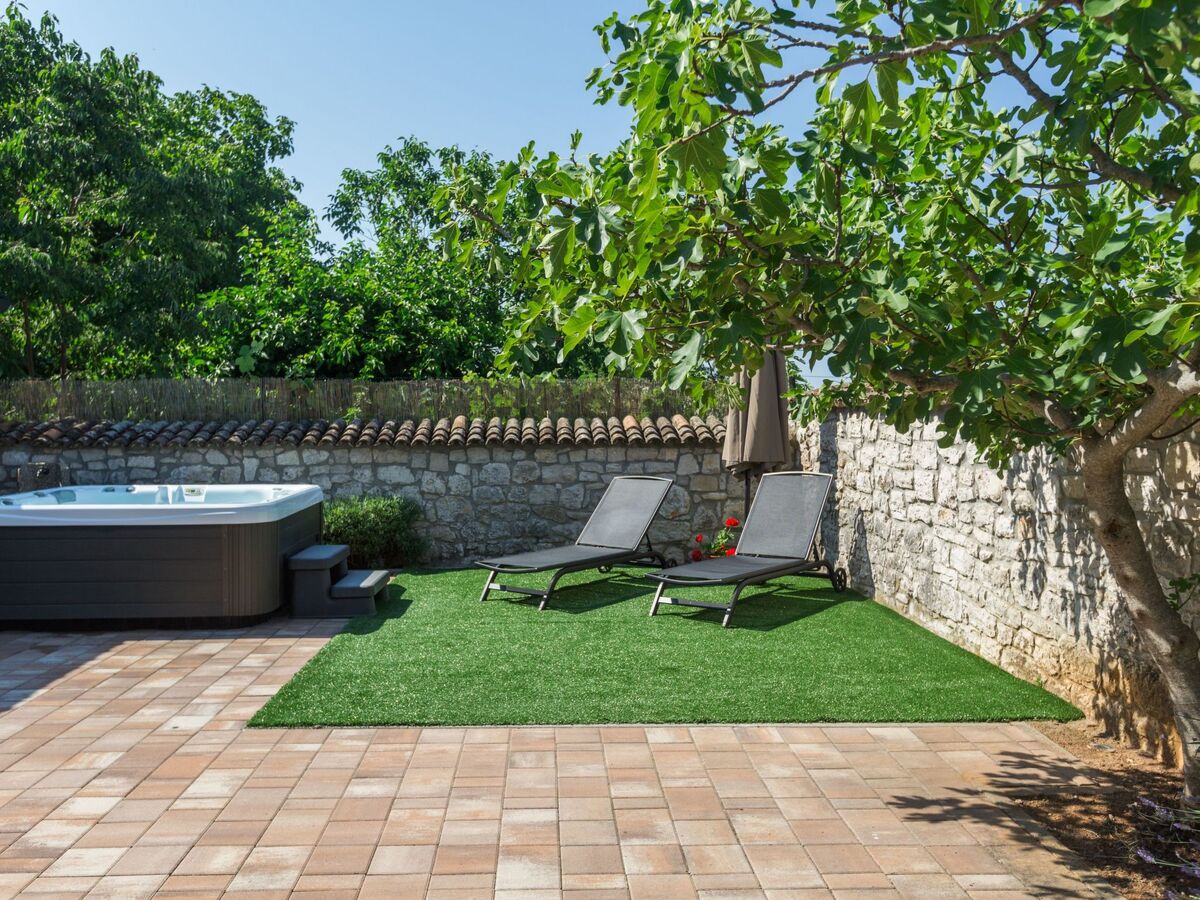 Casa Arsini – Maison rénovée à Dracevac avec jacuzzi - Photo 2