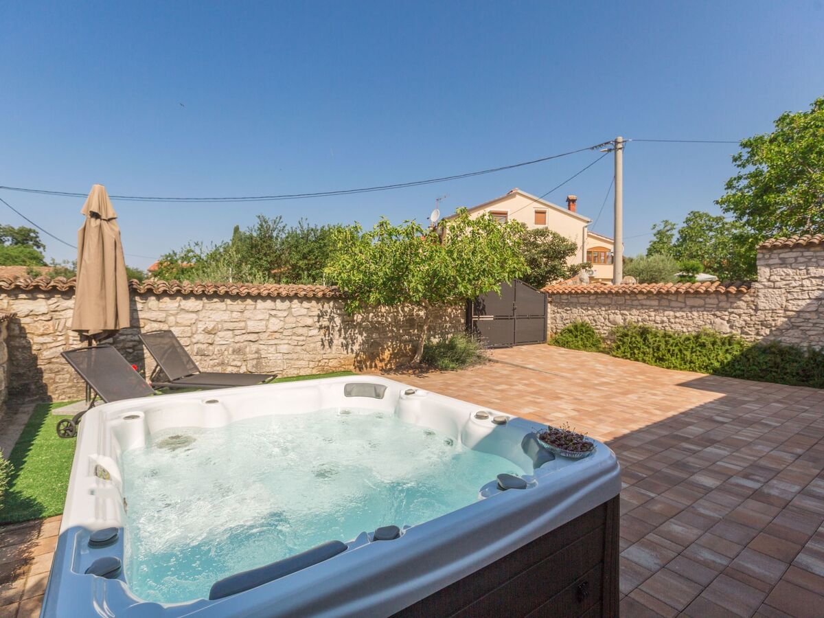 Casa Arsini – Maison rénovée à Dracevac avec jacuzzi - Photo 3