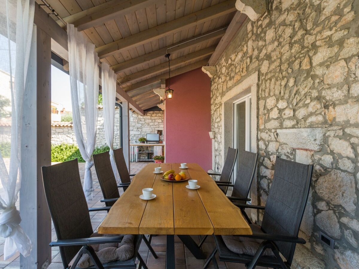 Casa Arsini – Maison rénovée à Dracevac avec jacuzzi - Photo 18