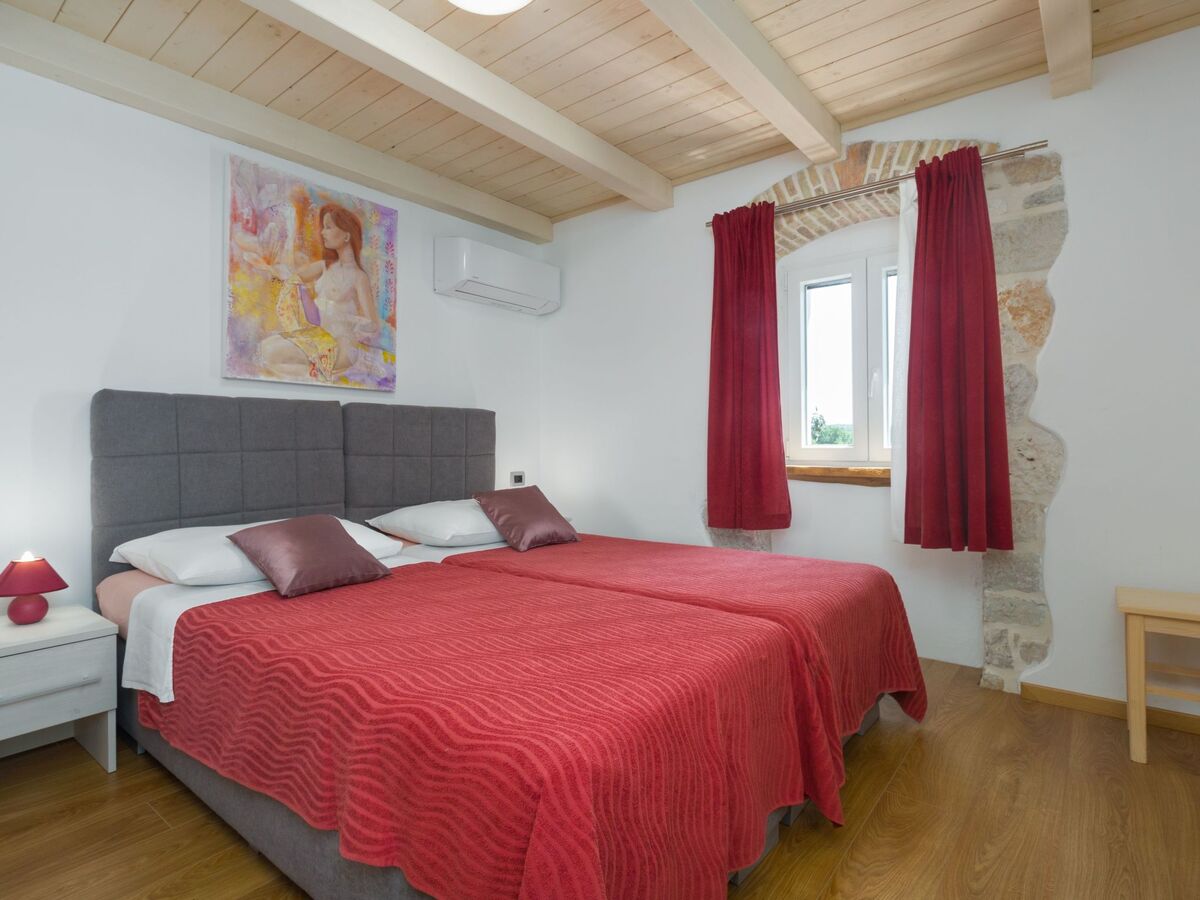 Casa Arsini – Maison rénovée à Dracevac avec jacuzzi - Photo 26