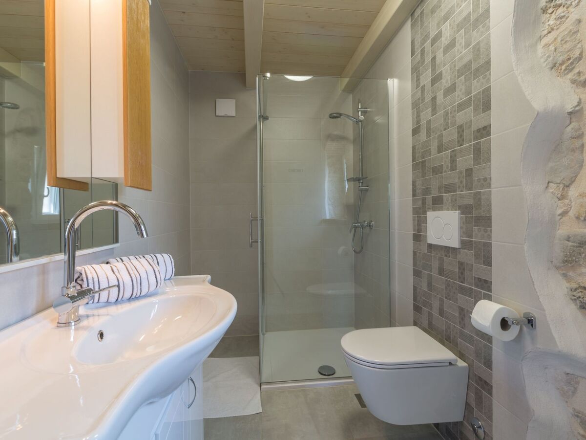 Casa Arsini – Maison rénovée à Dracevac avec jacuzzi - Photo 31