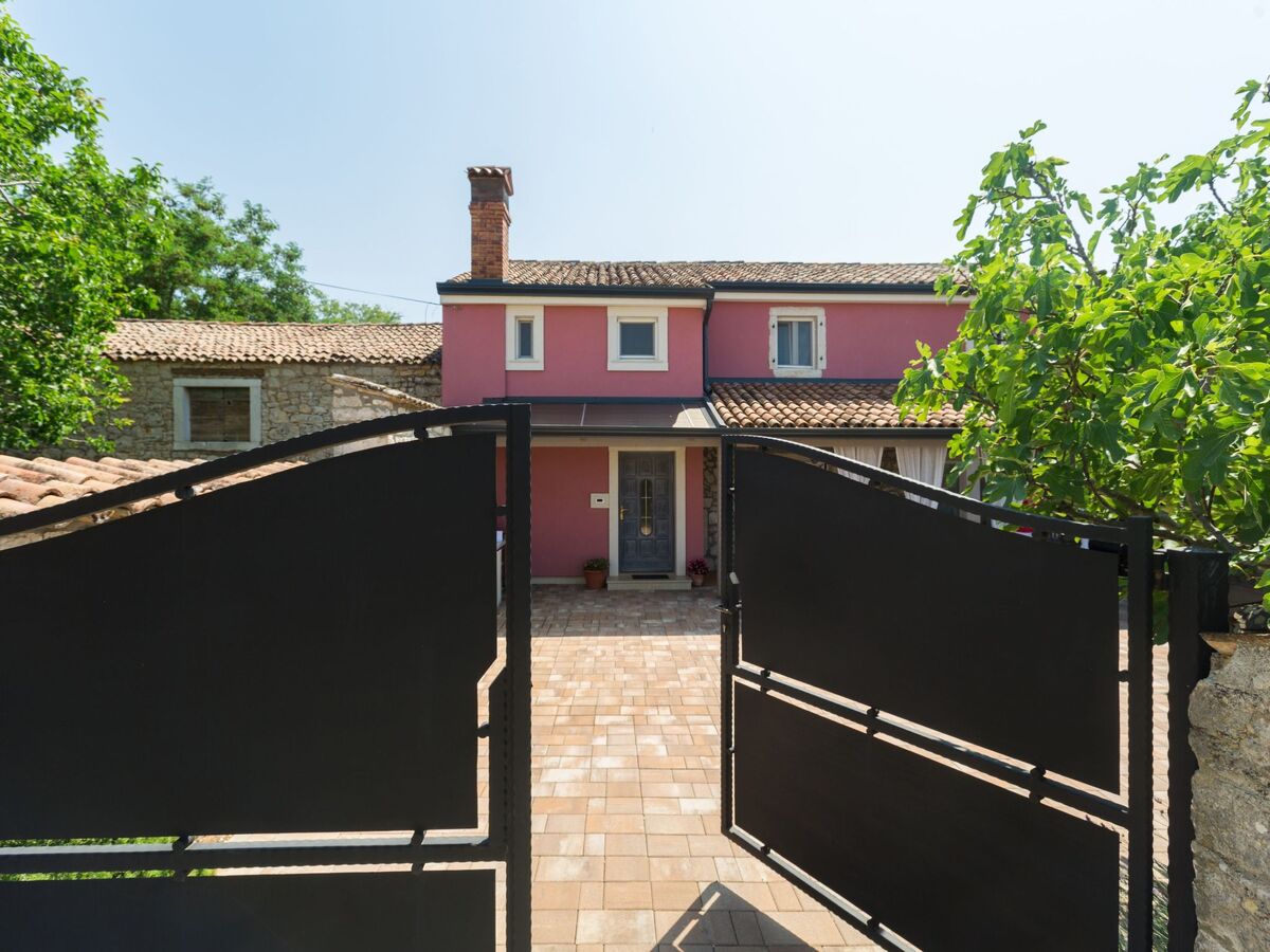 Casa Arsini – Maison rénovée à Dracevac avec jacuzzi - Photo 36