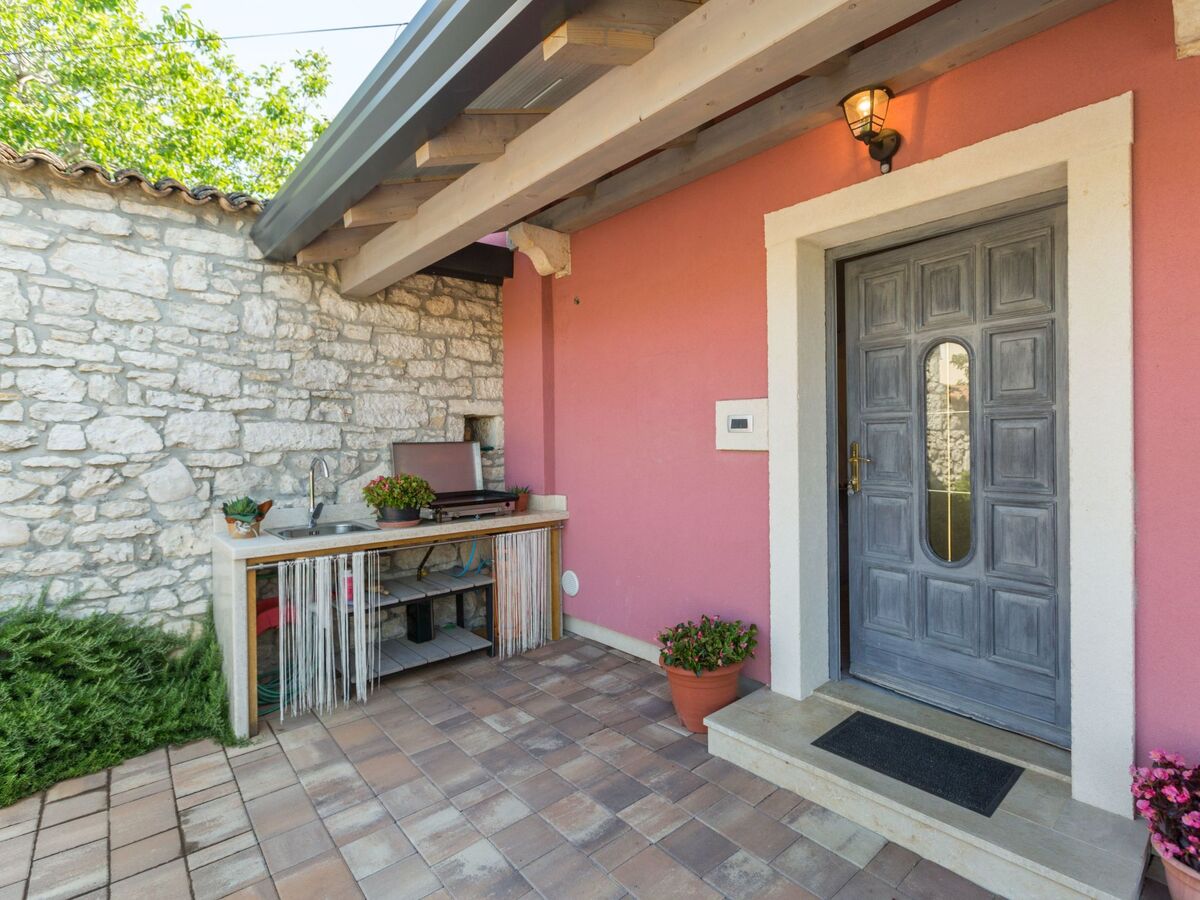 Casa Arsini – Maison rénovée à Dracevac avec jacuzzi - Photo 38