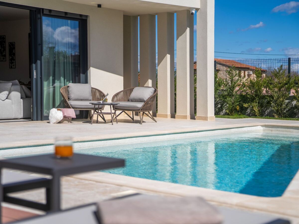 Villa Pelin Exclusive avec piscine et jacuzzi sur terrasse - Photo 18