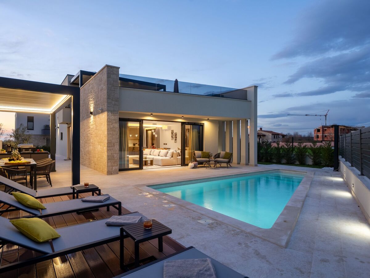 Villa Pelin Exclusive avec piscine et jacuzzi sur terrasse - Photo 19
