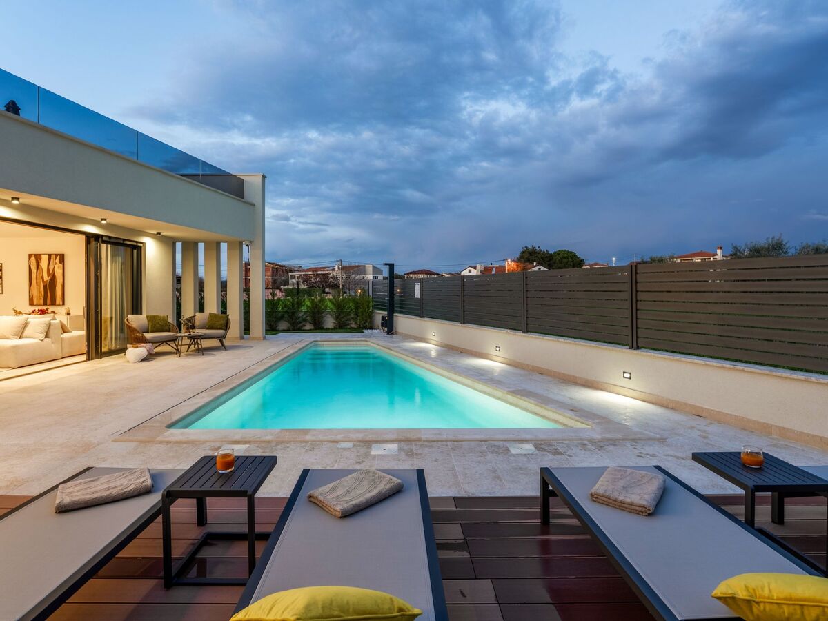 Villa Pelin Exclusive avec piscine et jacuzzi sur terrasse - Photo 27