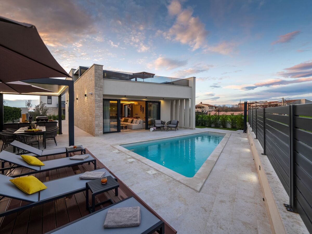 Villa Pelin Exclusive avec piscine et jacuzzi sur terrasse - Photo 32