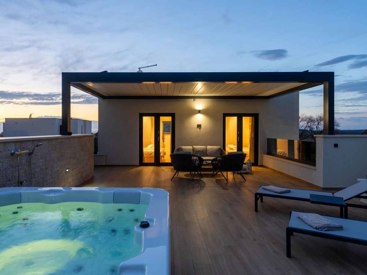 Villa Pelin Exclusive avec piscine et jacuzzi sur terrasse - Photo 43