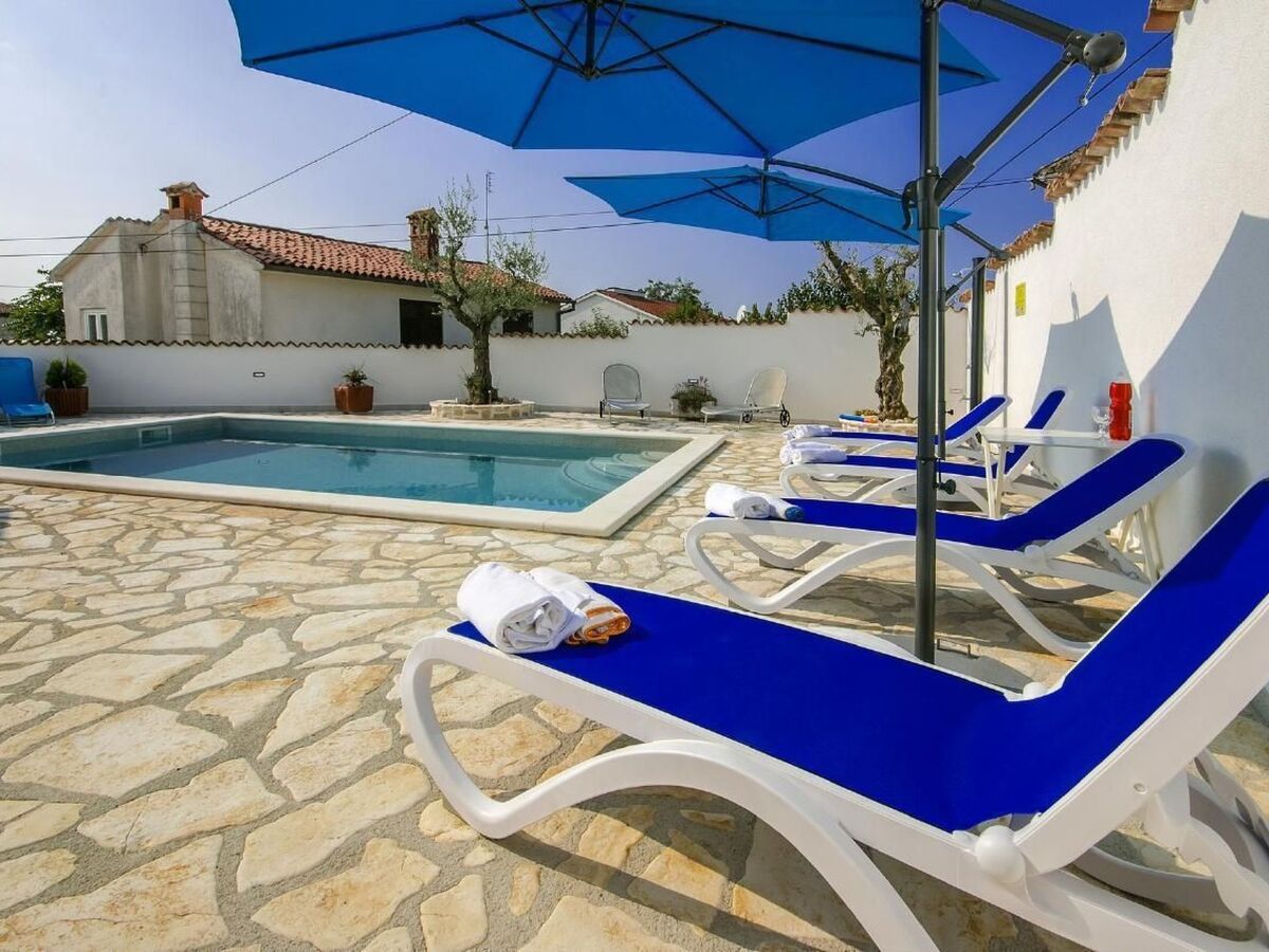 Maria – Maison 7 pers. avec piscine à Dracevac - Photo 2