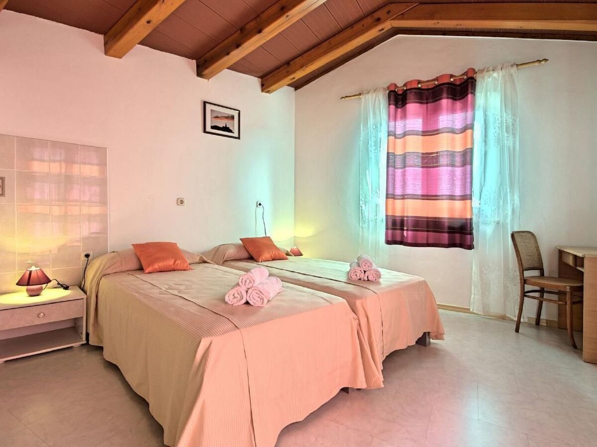Maria – Maison 7 pers. avec piscine à Dracevac - Photo 14