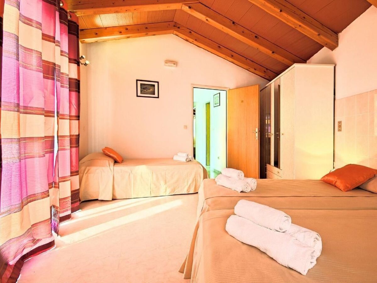Maria – Maison 7 pers. avec piscine à Dracevac - Photo 17