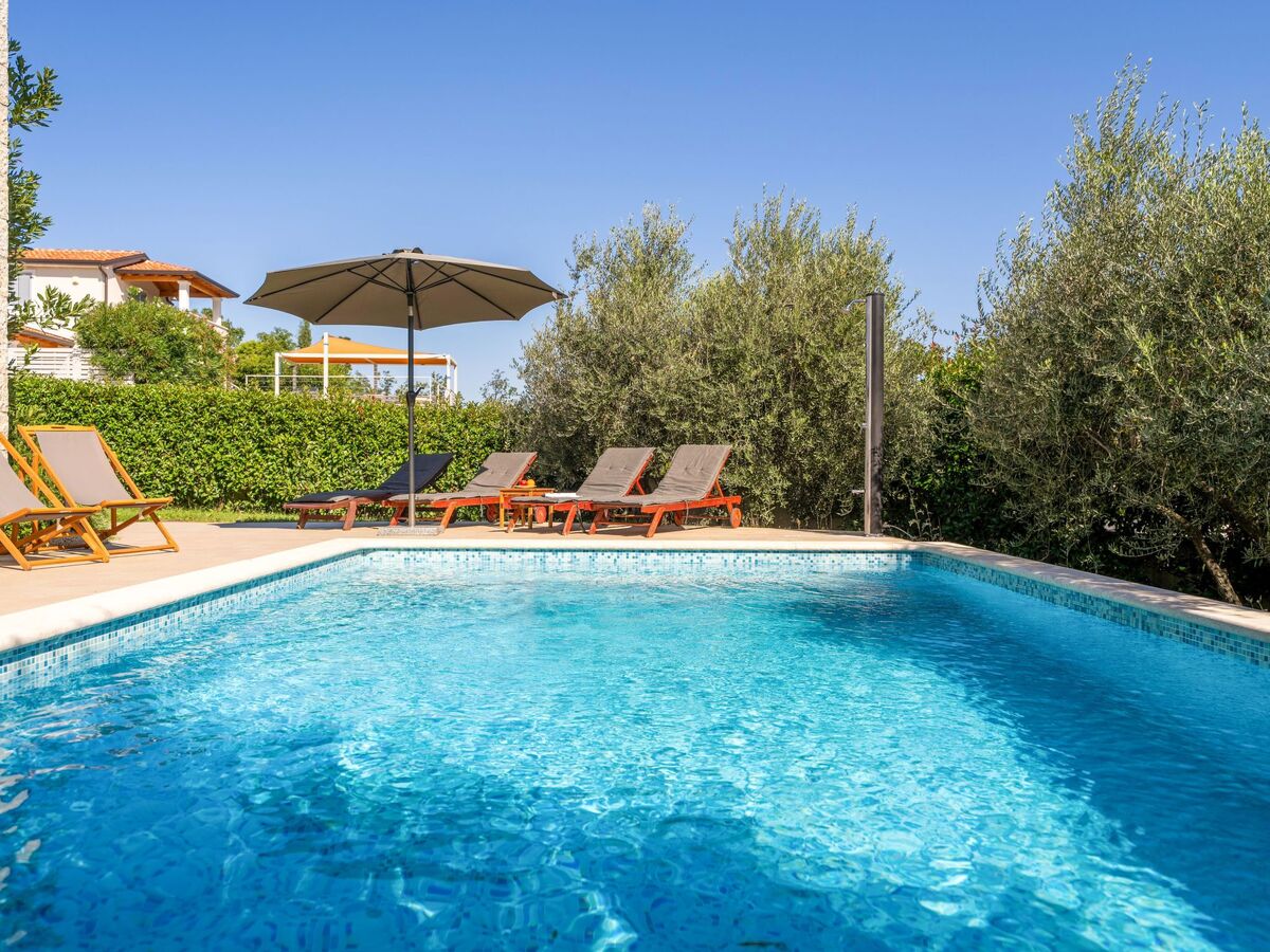 Villa Casa Rea - Maison 5 chambres avec piscine près de Poreč - Photo 2