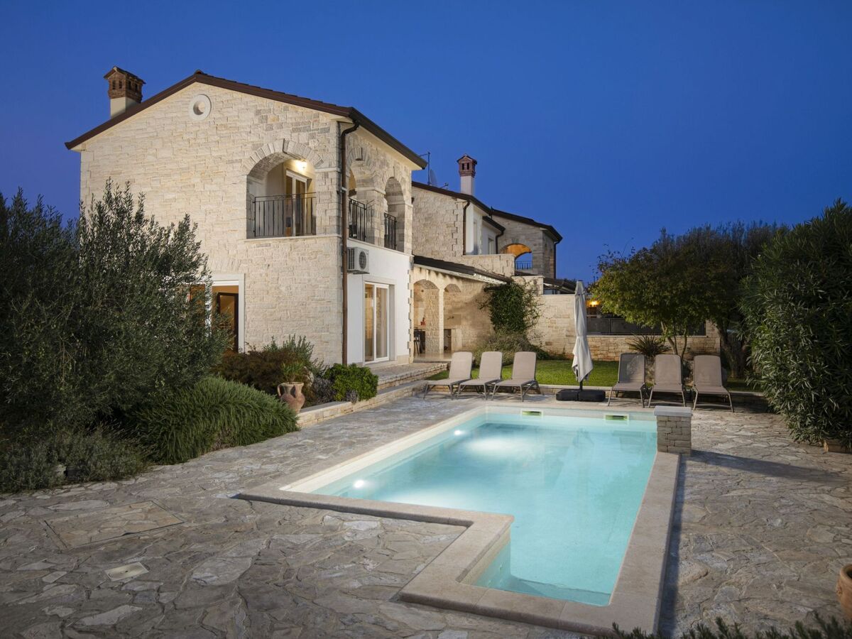 Villa Mason à Rovinj : piscine chauffée, sauna et spa - Photo 1