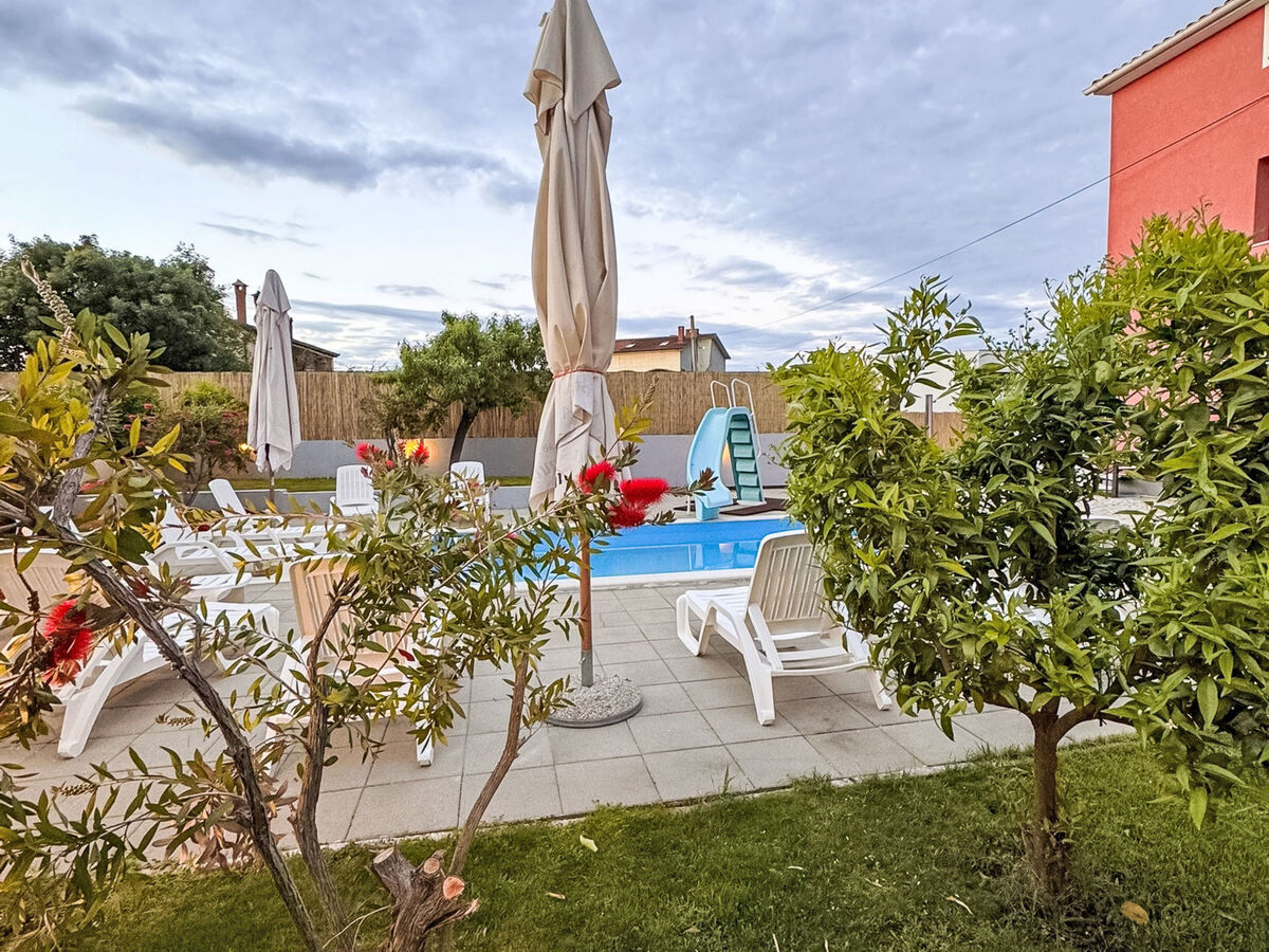 Villa 12 personnes à Rovinj avec piscine et four à bois - Photo 3