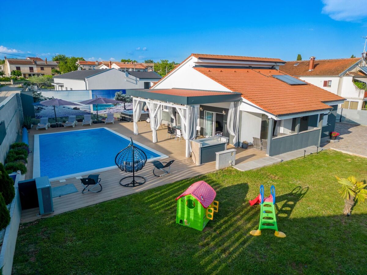 Villa Beauty à Matohanci : 3 chambres, piscine chauffée - Photo 8