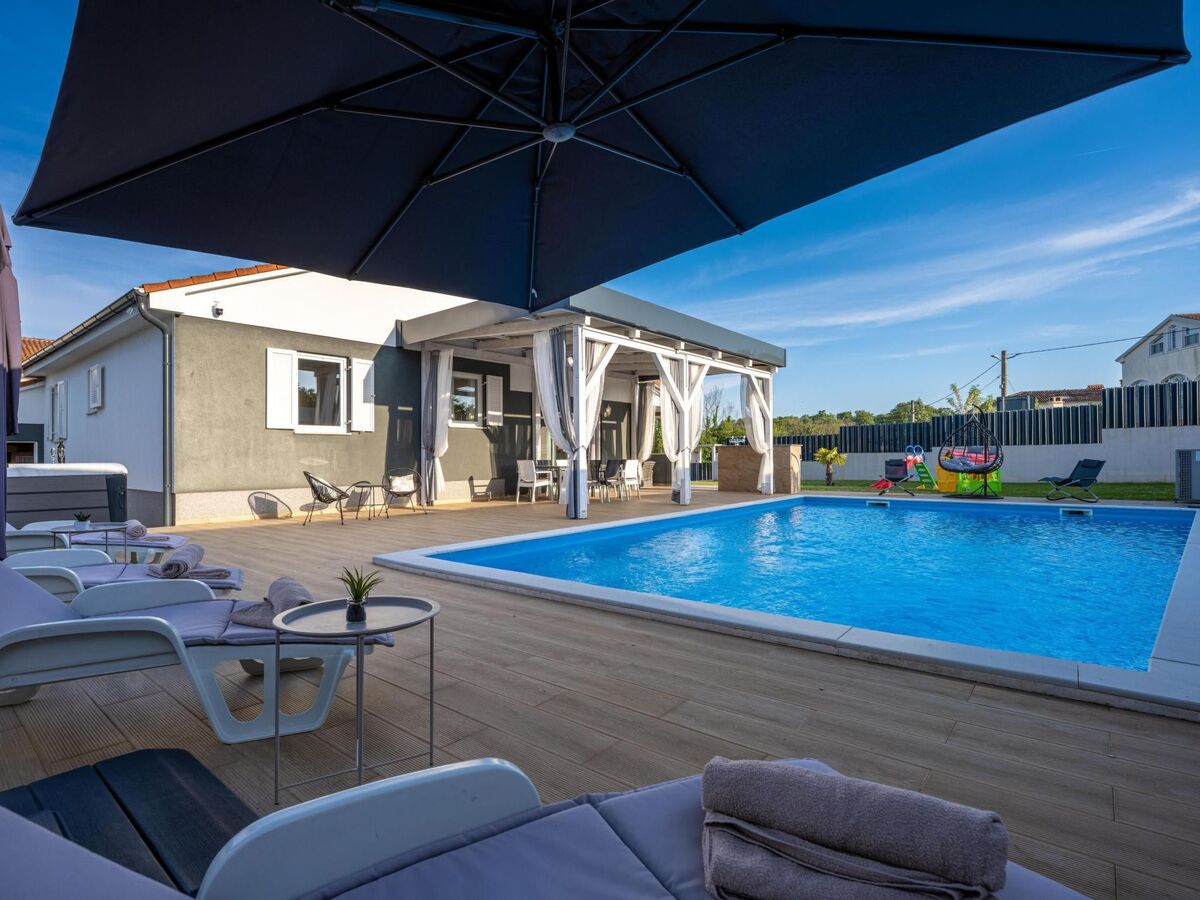 Villa Beauty à Matohanci : 3 chambres, piscine chauffée - Photo 40