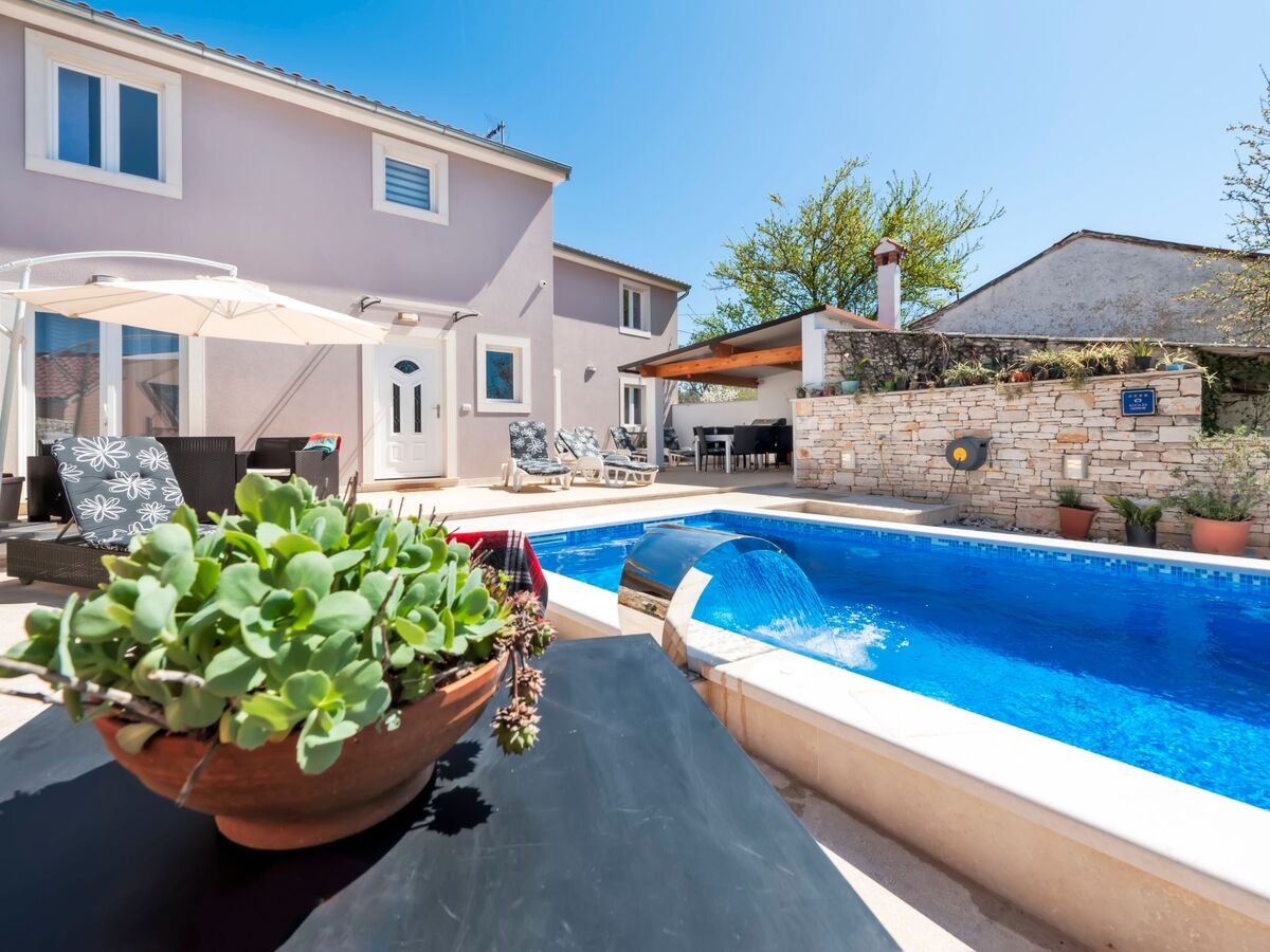 Maison 8 personnes avec piscine privée près de Rovinj - Photo 3