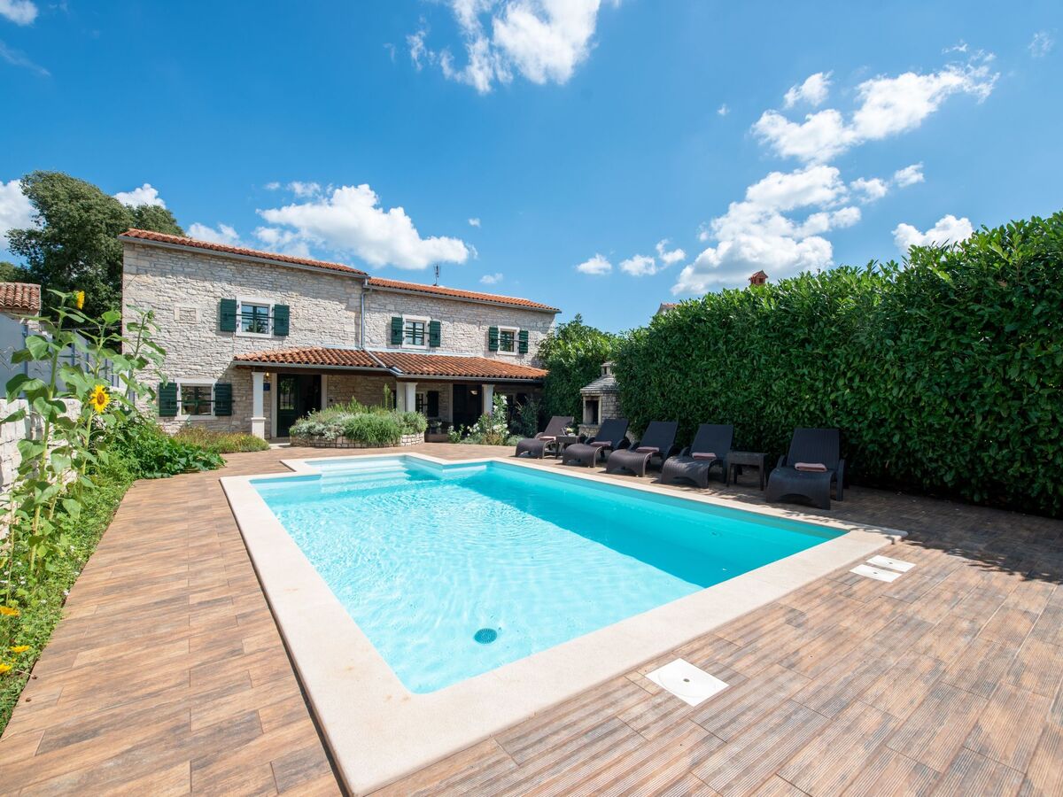 Villa Cala : maison istienne avec piscine privée à Cere - Photo 2