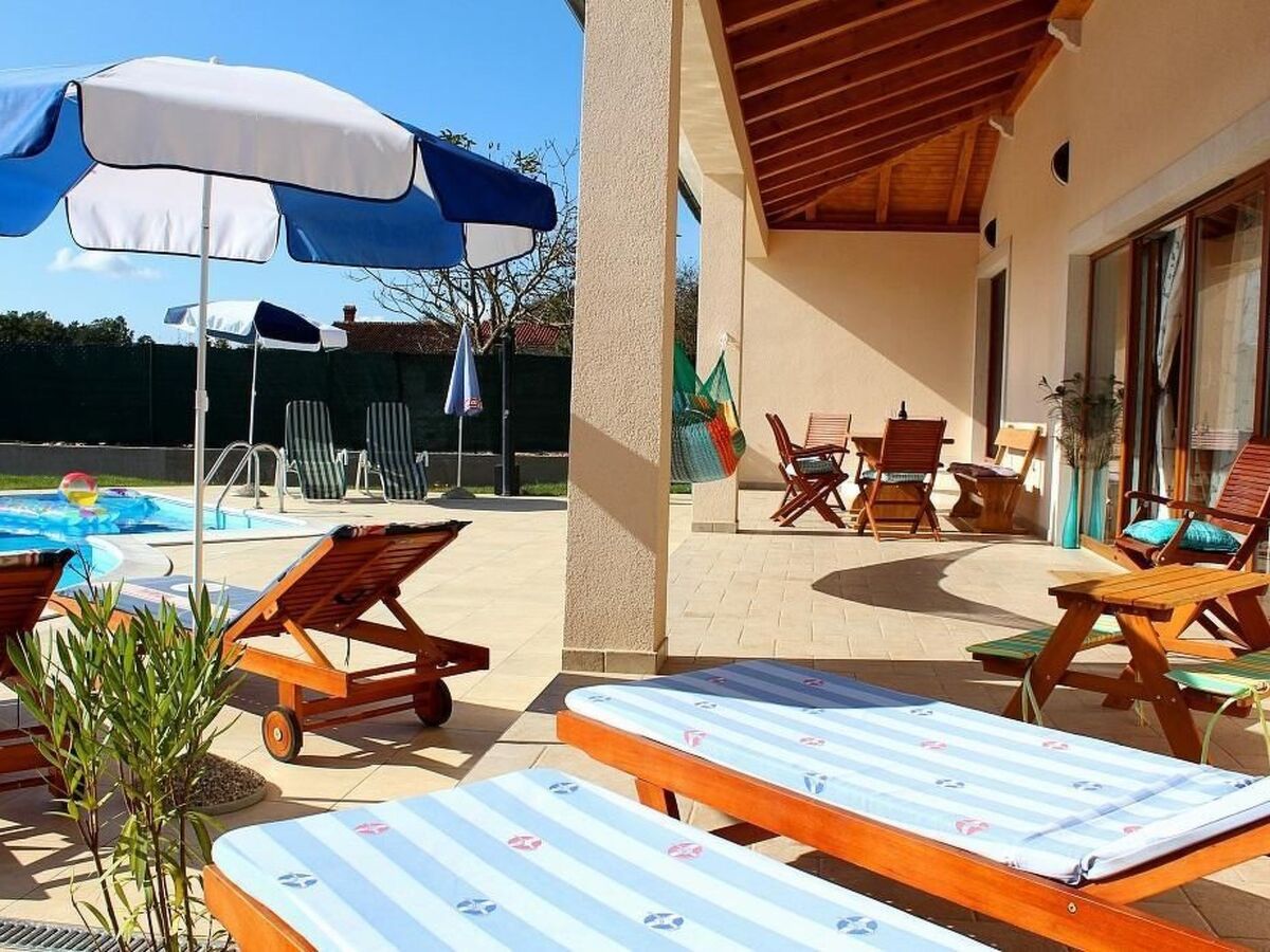 Villa Arton, 4 chambres avec piscine chauffée en Istrie - Photo 9