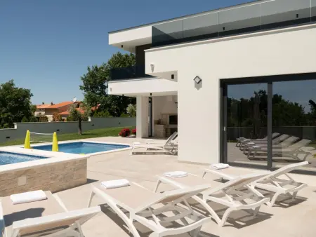 Villa MaEm, maison 10 pers. piscine chauffée à Cere : photo 15