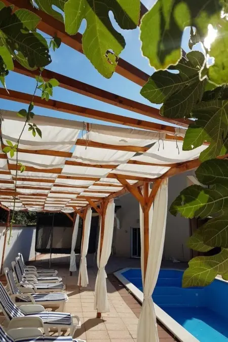 Maison 10 chambres avec piscine privée à Cere : photo 4