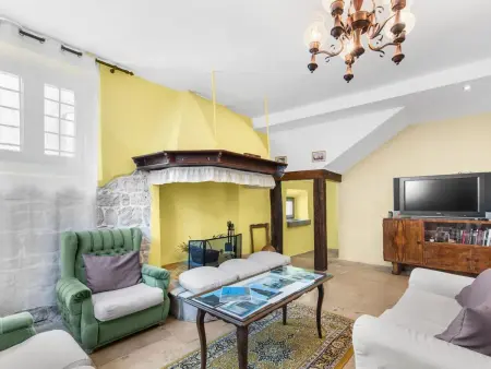 Villa Flavia à Svetvinčenat, piscine privée et vue sur la place : photo 28