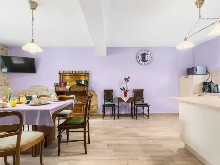 Villa Flavia à Svetvinčenat, piscine privée et vue sur la place : photo 37