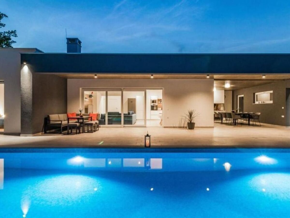 Villa Sanivaro : maison 4 chambres, piscine chauffée et spa - Photo 3
