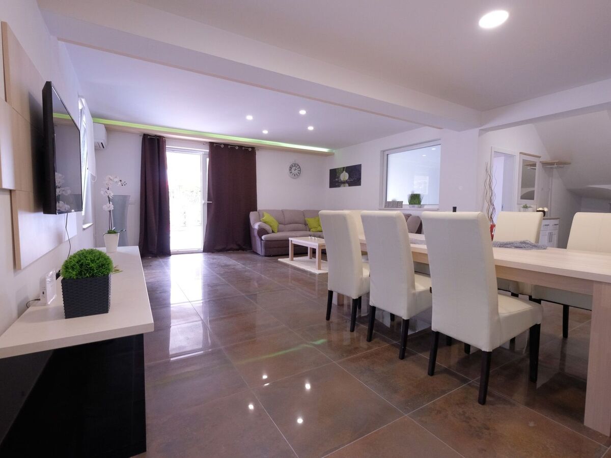 Villa Bokordici avec piscine privée, 4 chambres - Photo 18