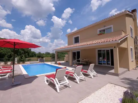 Villa Bokordici avec piscine privée, 4 chambres