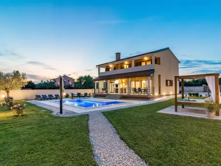 Villa Dija - Maison 6 pers. piscine chauffée privée