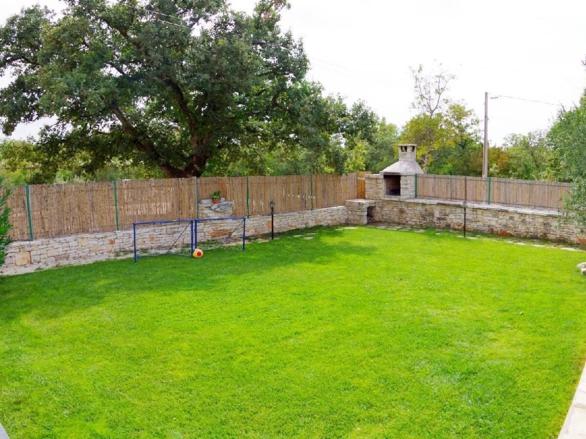 Villa Sandi à Juršići : maison 8 pers, piscine privée - Photo 6