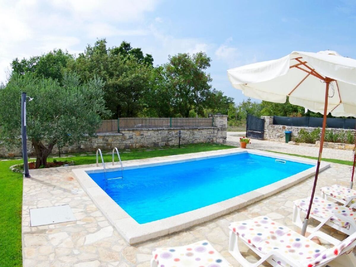 Villa Sandi à Juršići : maison 8 pers, piscine privée - Photo 10
