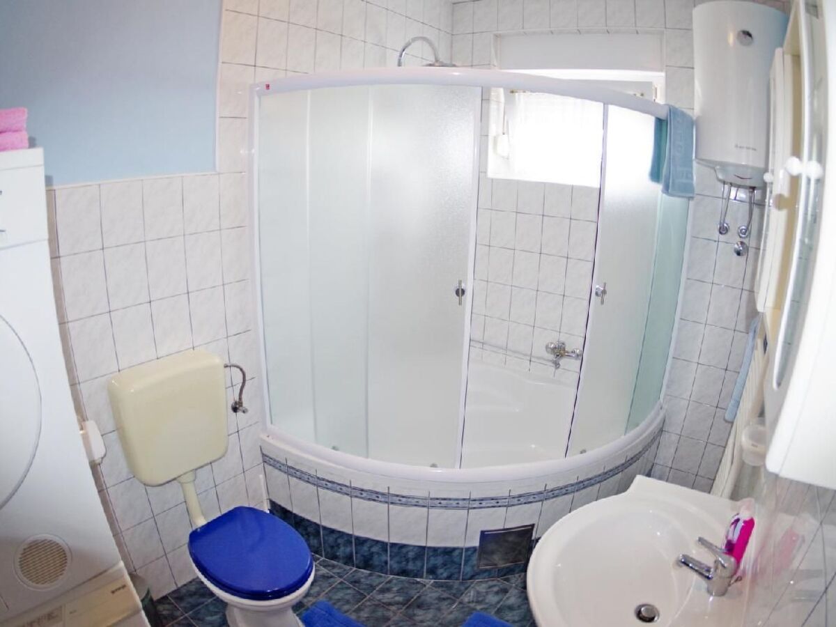 Villa Sandi à Juršići : maison 8 pers, piscine privée - Photo 25